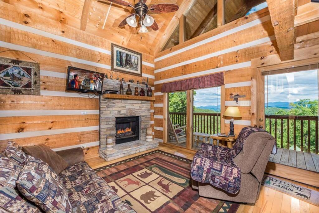 View! Private! Hot Tub,Pool Table,Fireplace,Relax! Севьервилл Экстерьер фото
