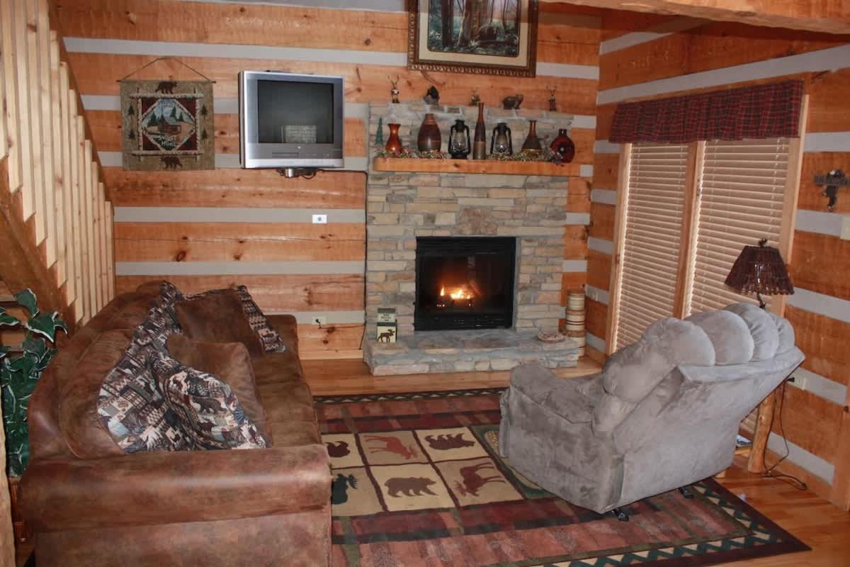 View! Private! Hot Tub,Pool Table,Fireplace,Relax! Севьервилл Экстерьер фото